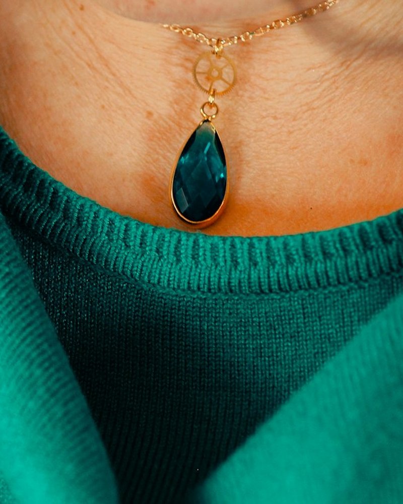 London blue topaz pendant